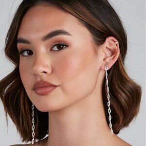 Windsor Dainty Chic Teardrop Linear Rhinestone Earrings – Silver Statement